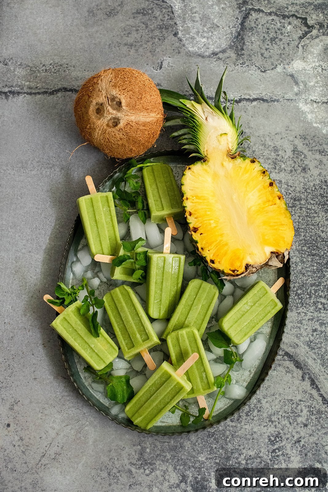 Watercress and pineapple in a blender